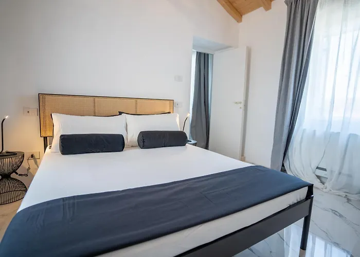 Palazzo San Zeno Apartment *